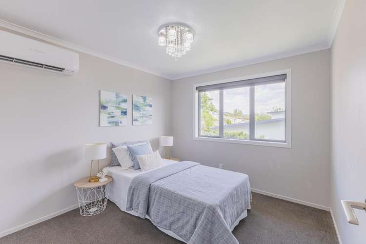 8 Heathfield Avenue Huntington_17