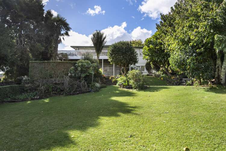 15 Summit Drive Mount Albert_16