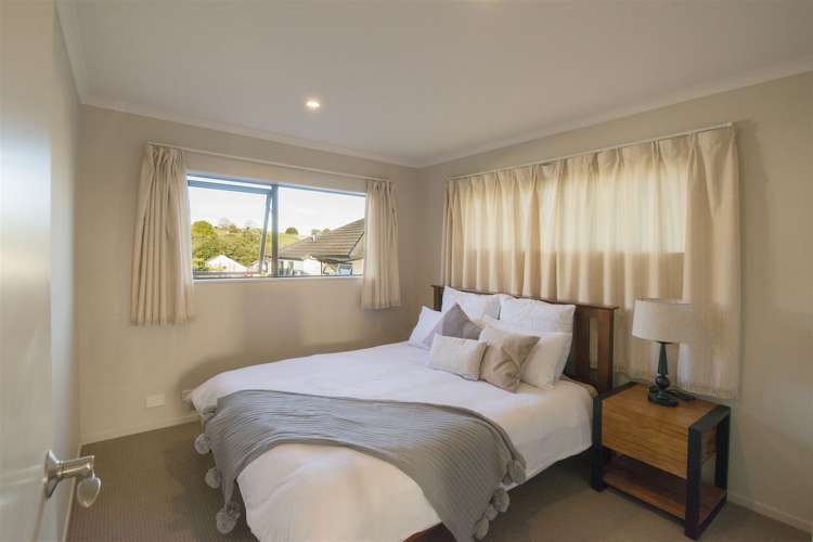 9 Tivoli Court Flat Bush_24