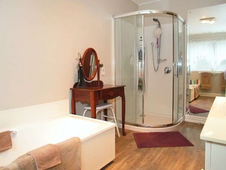 95 Ayton Drive Whitby_18