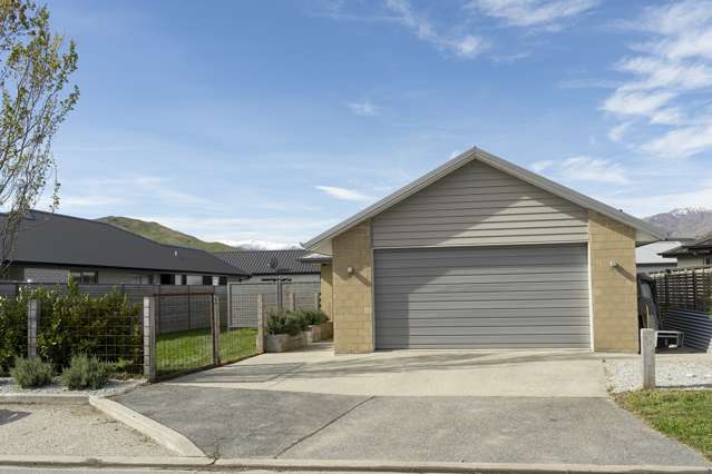 8 Coventry Crescent Lower Shotover_1