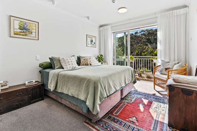 90 Eaves Bush Parade Orewa_20