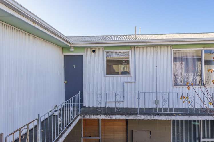 7/73 Clare Road Merivale_13