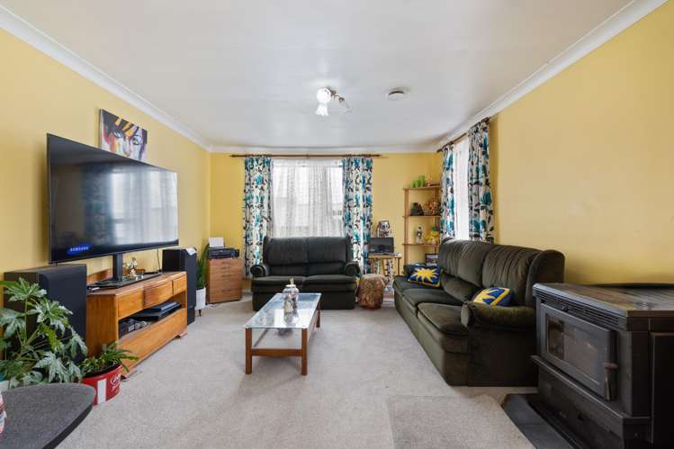 41 Merrington Crescent Aranui_3