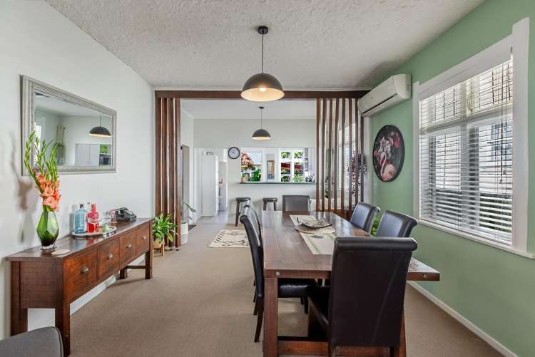 9 Wha Street Lyall Bay_5