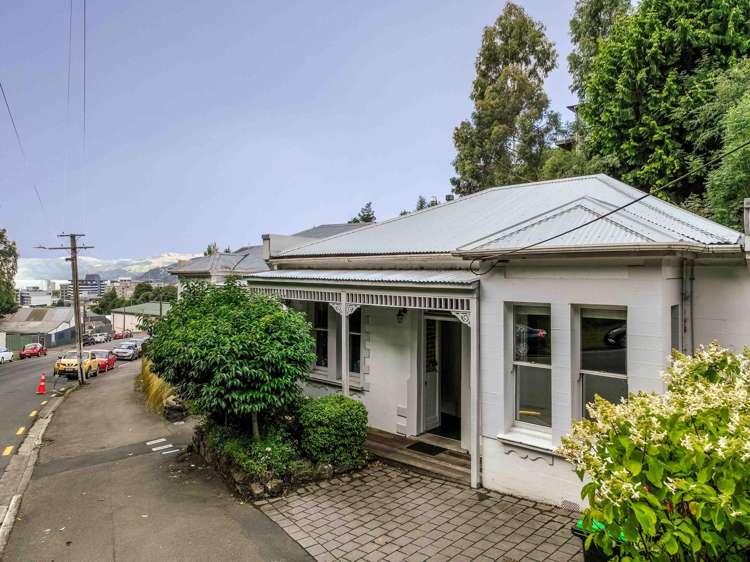 21 Serpentine Avenue Dunedin Central_34