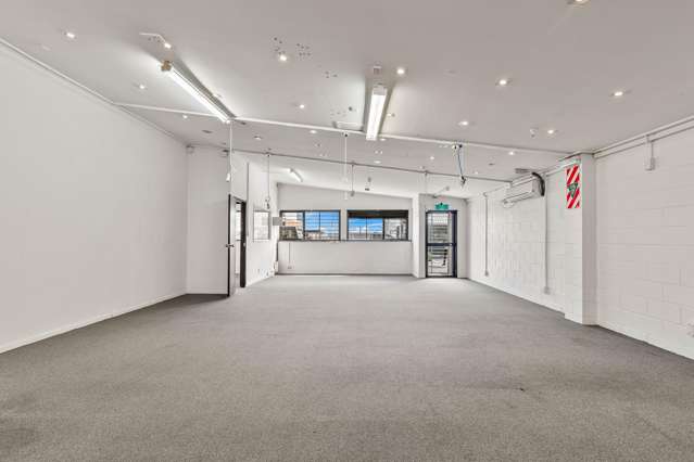 8A/3038 Great North Road New Lynn_2