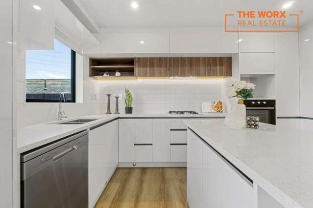 Rare 4 Bedroom New Home- Space, Style, Flexibility