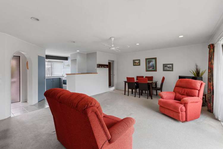 2/191 Malfroy Road Utuhina_2