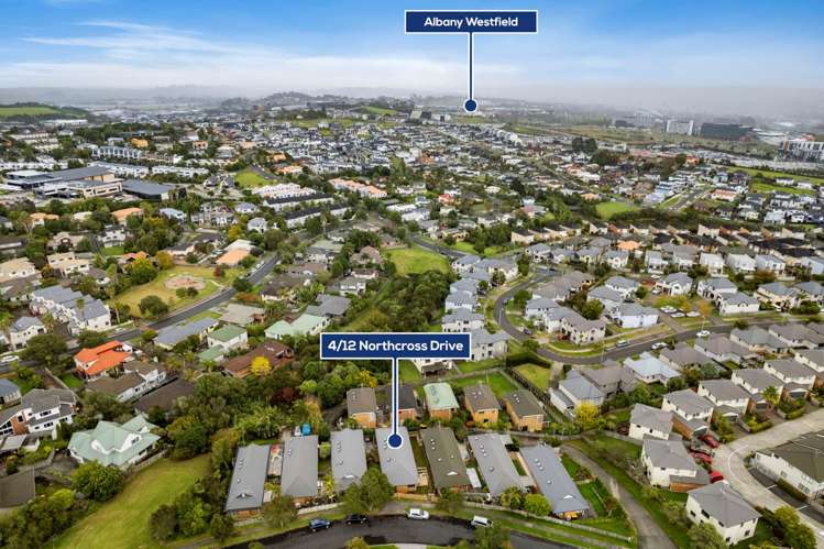 4/12 Northcross Drive Oteha_14