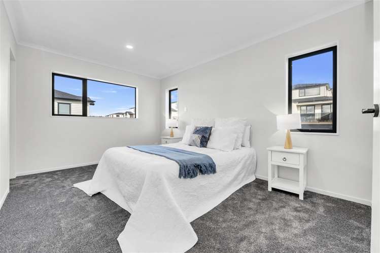 18 Aklander Rise Flat Bush_16
