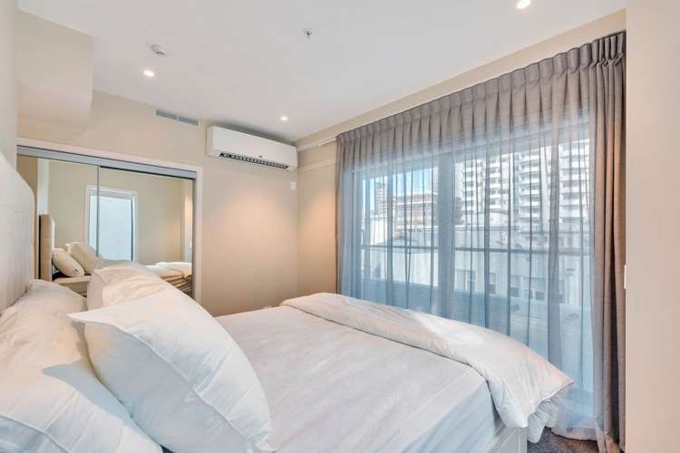 701/41 Beach Road Auckland Central_15