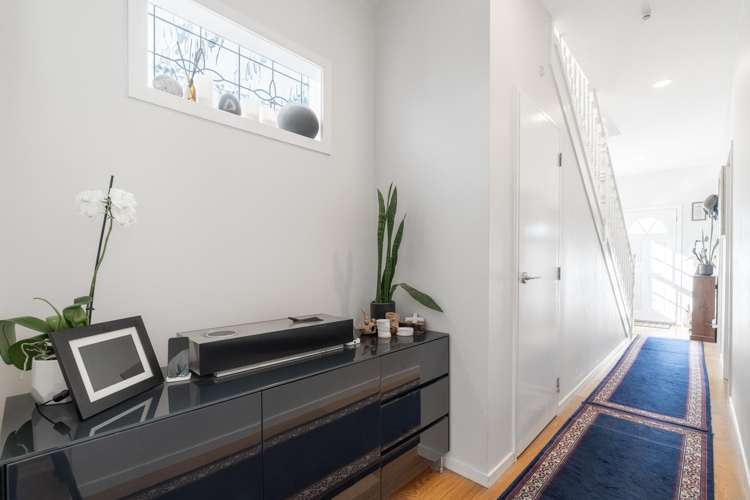 14 Beach Road Northcote Point_12