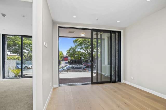 G02/9-11 Walmer Road 1768_1