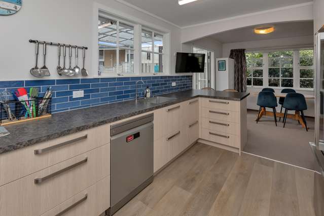 31 Clotworthy Crescent Onerahi_2