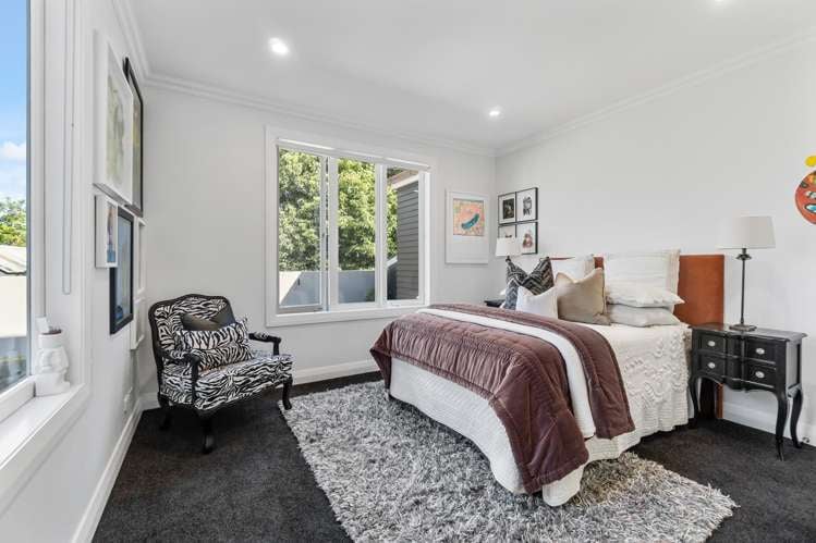 16 Golf Road Epsom_19