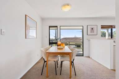 2/491 Glenfield Road_4