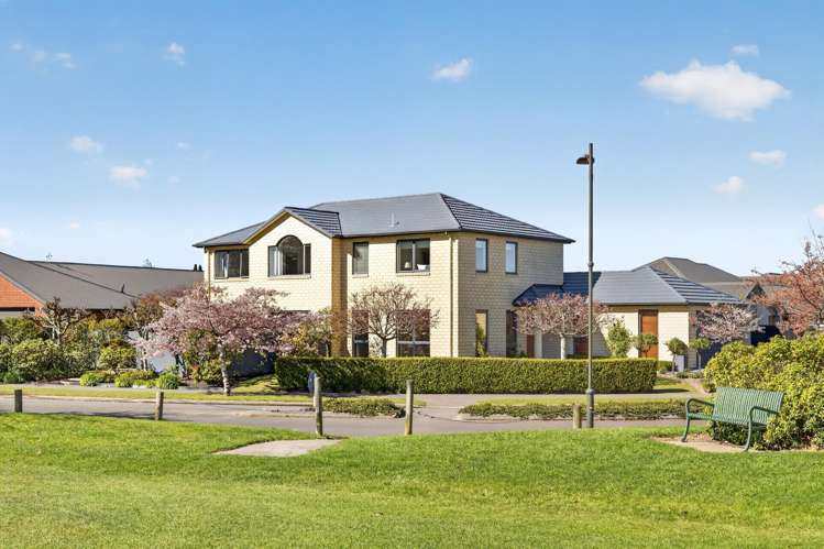 49 Skyedale Drive Harewood_43