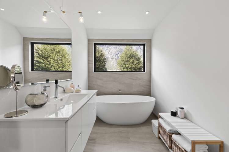 5 Bretby Court Jacks Point_21