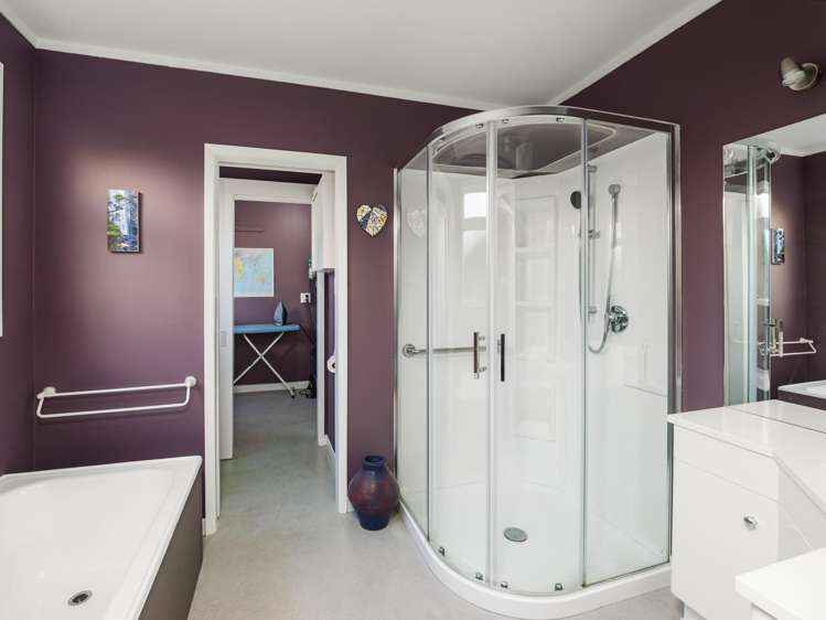 87 Soleares Avenue Mount Pleasant_24