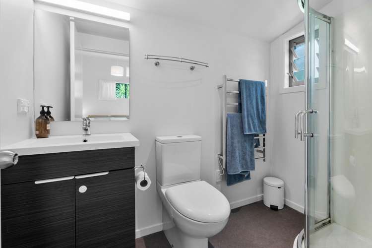 43 Crescent Road West Ostend_17