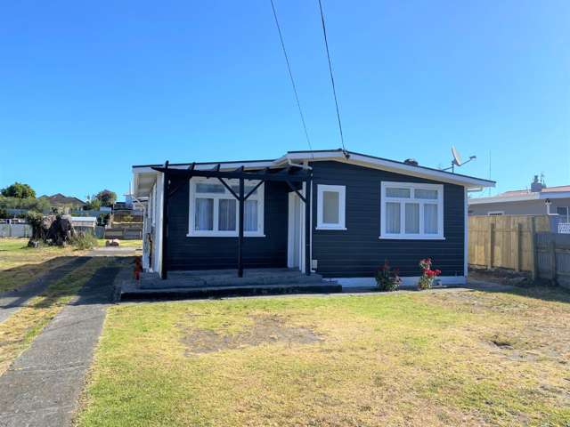 4 BEDROOMS - TAWHERO