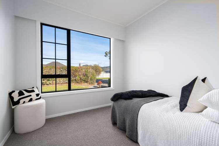 16 Russell Road Wainuiomata_10