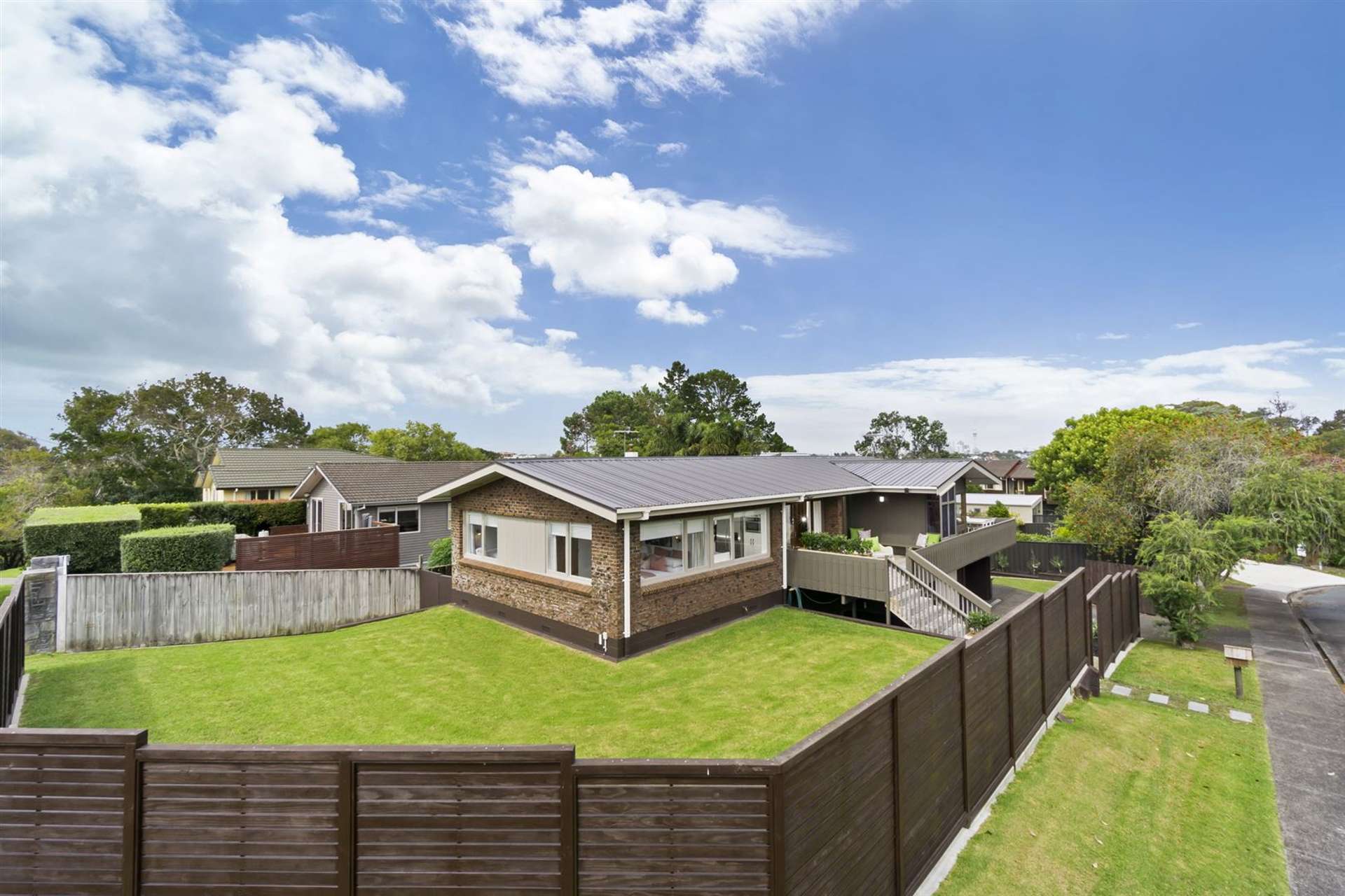 8 Riviera Place Hauraki_0