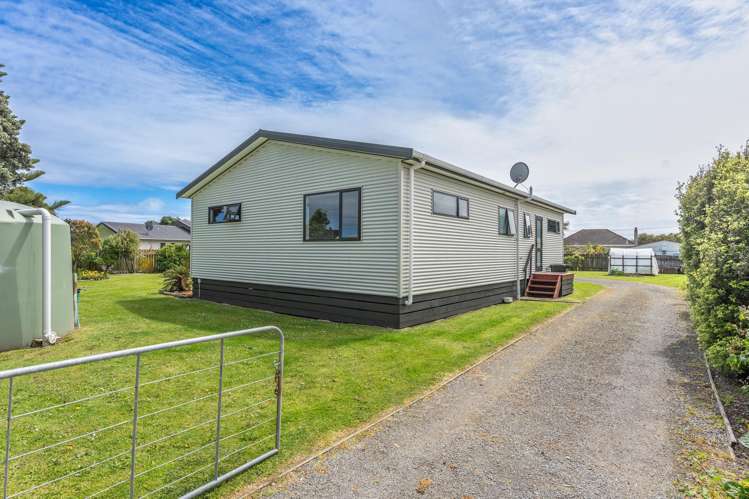 22 Kiharoa Street Otaki Beach_5