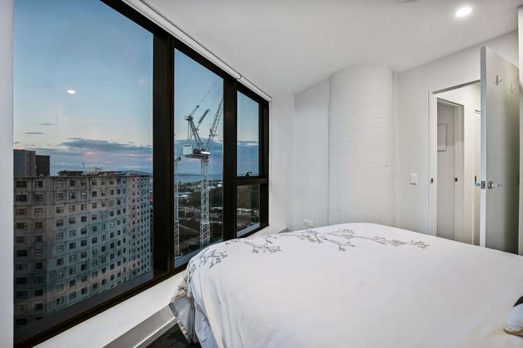 1201/18 Saint Martins Lane Grafton_8