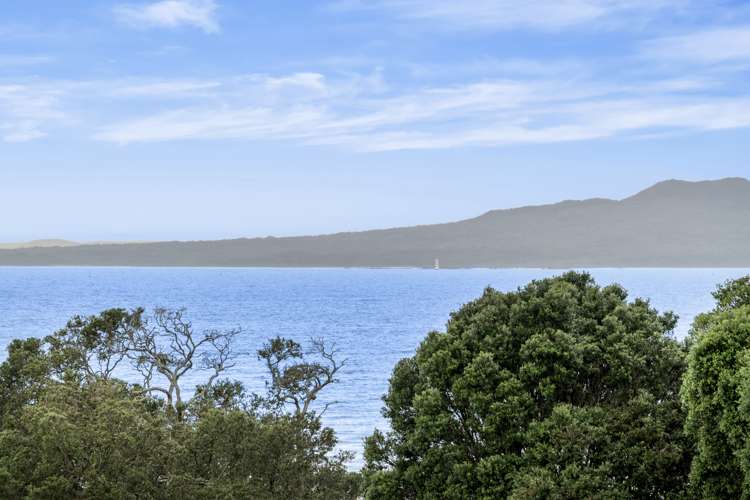 5d/173 Hurstmere Road Takapuna_5