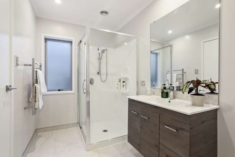 13 Sacred Kingfisher Road Hobsonville_16