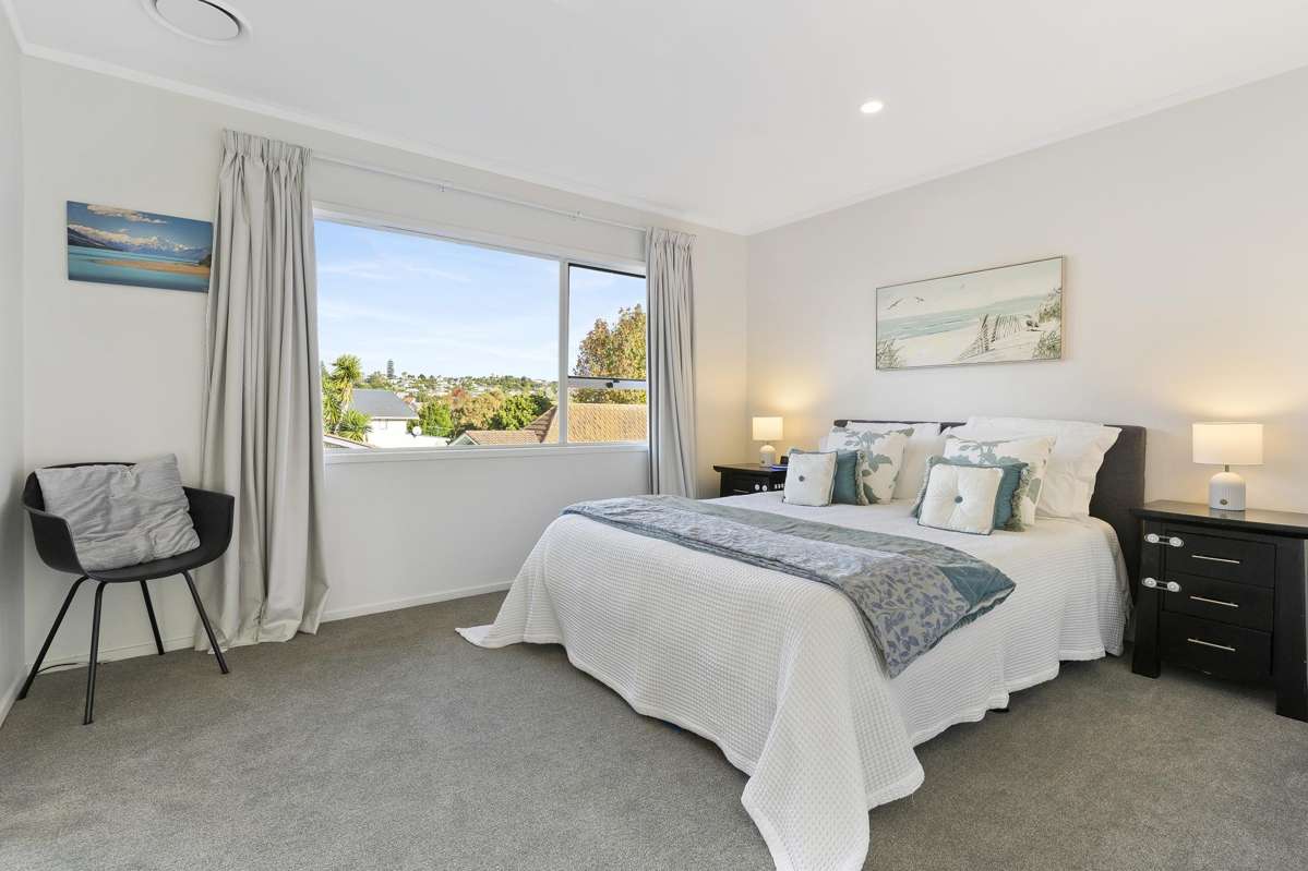 2/63 John Downs Drive_3