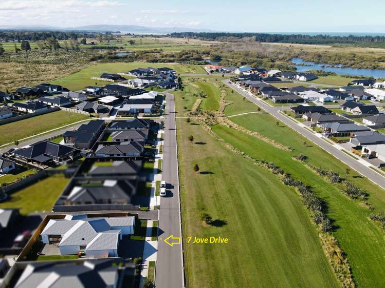 7 Jove Drive Pegasus_14