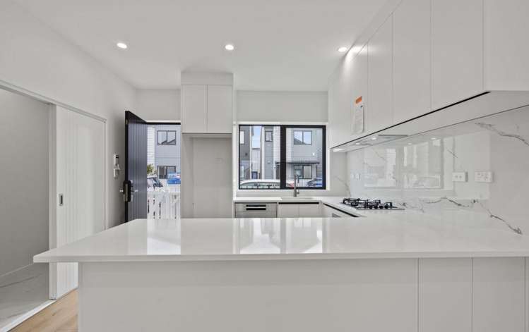 32 Whare Kauri Road_0