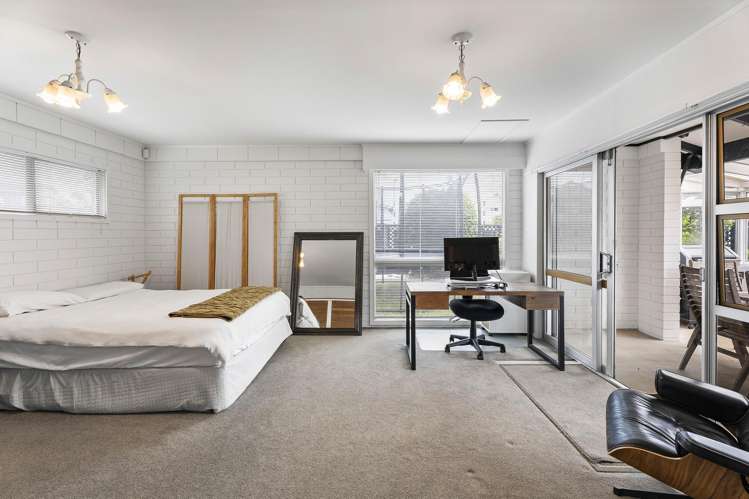 1/303 Point Chevalier Road Point Chevalier_9