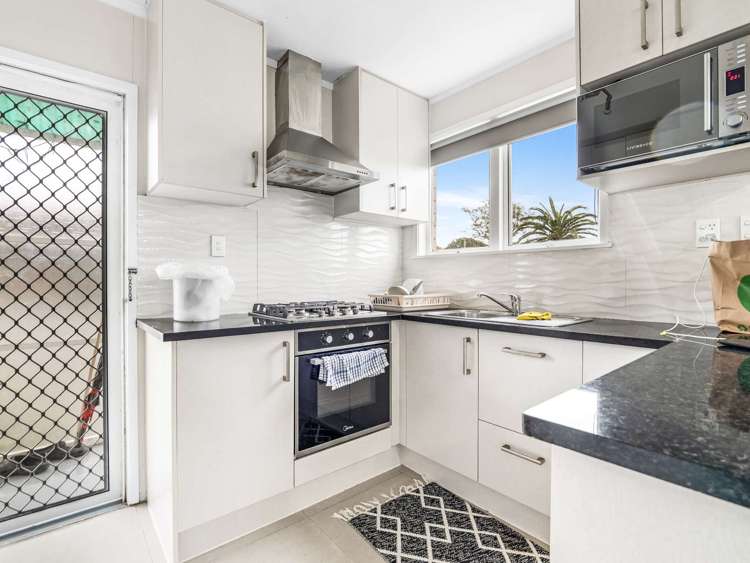 1/126 Porchester Road Papakura_16