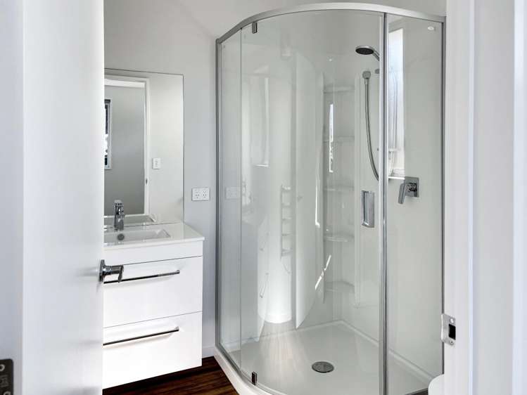 10 Waituna Street 2340_6