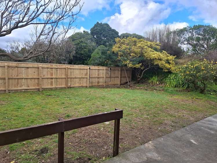 6 Mahoe Street Otaki Beach_1