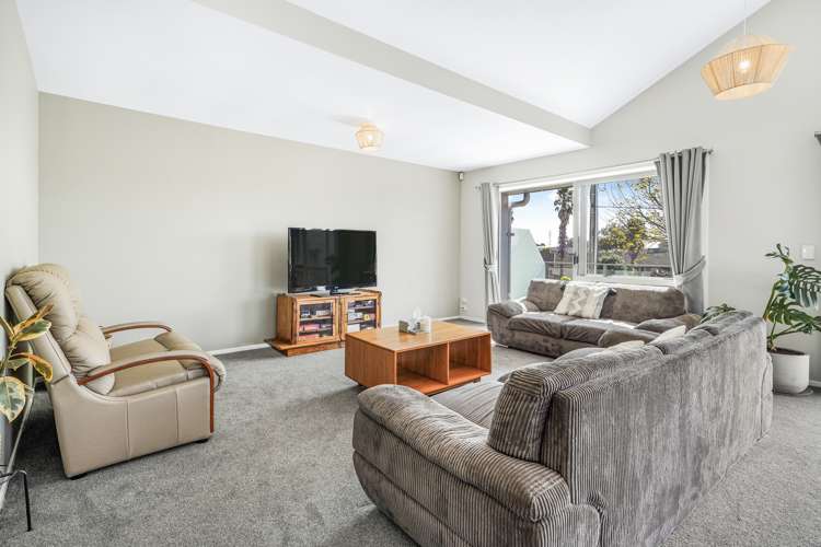 198d Old Farm Road Hamilton East_6