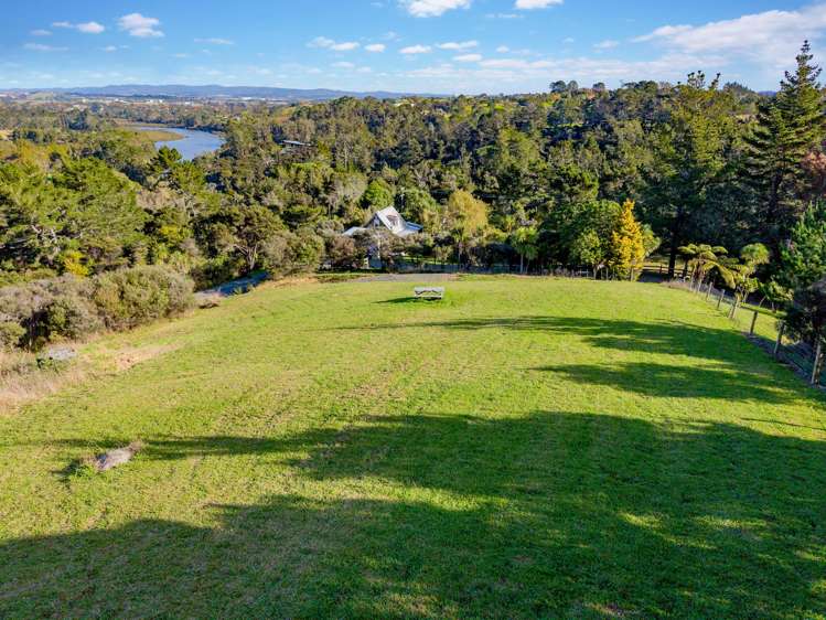 74 Brookdale Road Riverhead_7