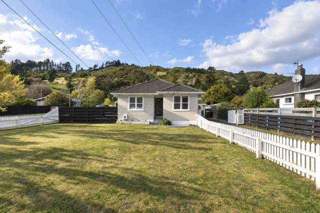 61 Peel Place Wainuiomata_1