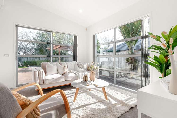 106 Saint James Drive Huntington_10