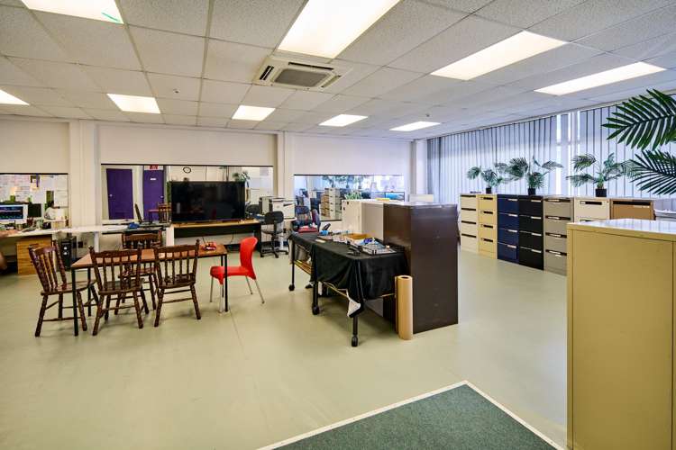129-131 High Street Hutt Central_29