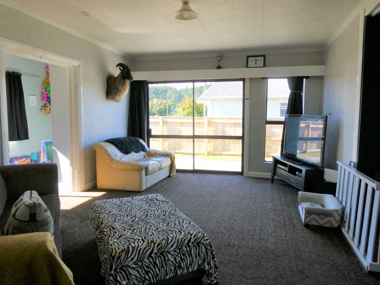 6 Ohau Street Dobson_23