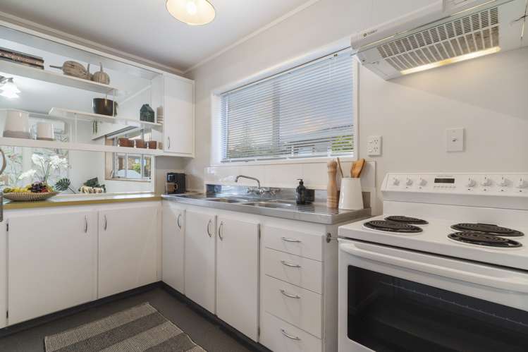 16 Faith Bullock Place New Lynn_9