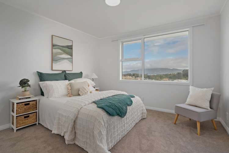 8 Penguin Grove Waitangirua_6