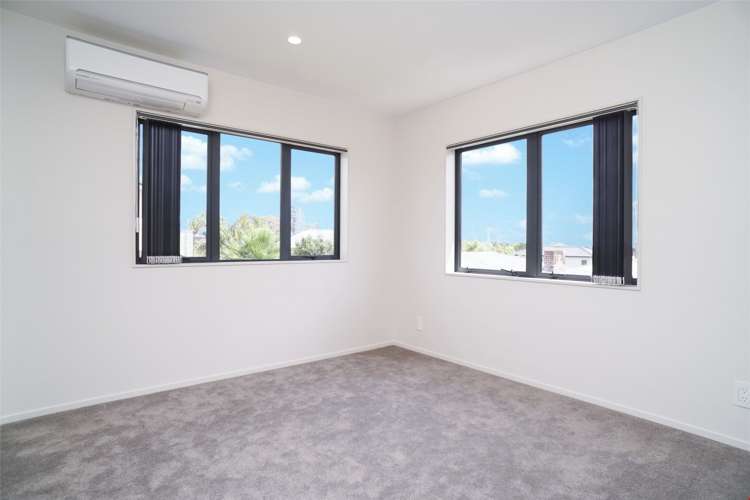 20a Hepburn Road Glendene_16