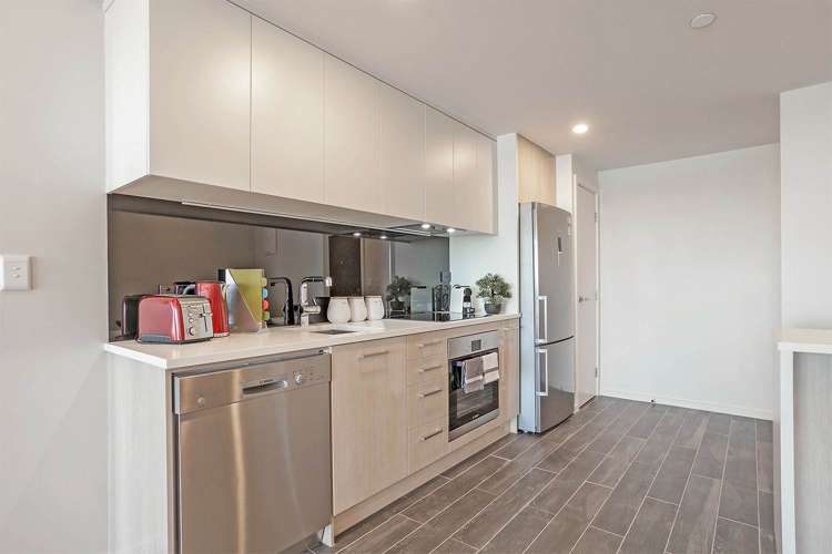 1204/70 Anzac Avenue City Centre_10