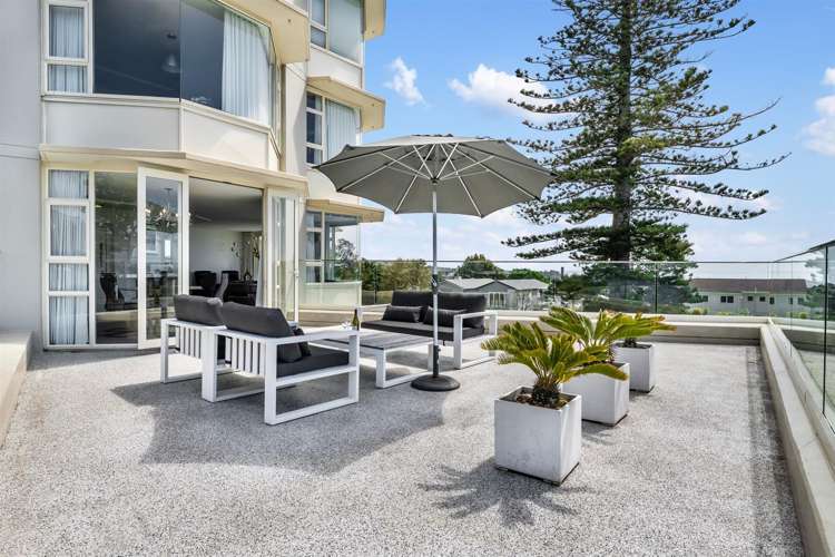 1/90 Kitchener Road_5